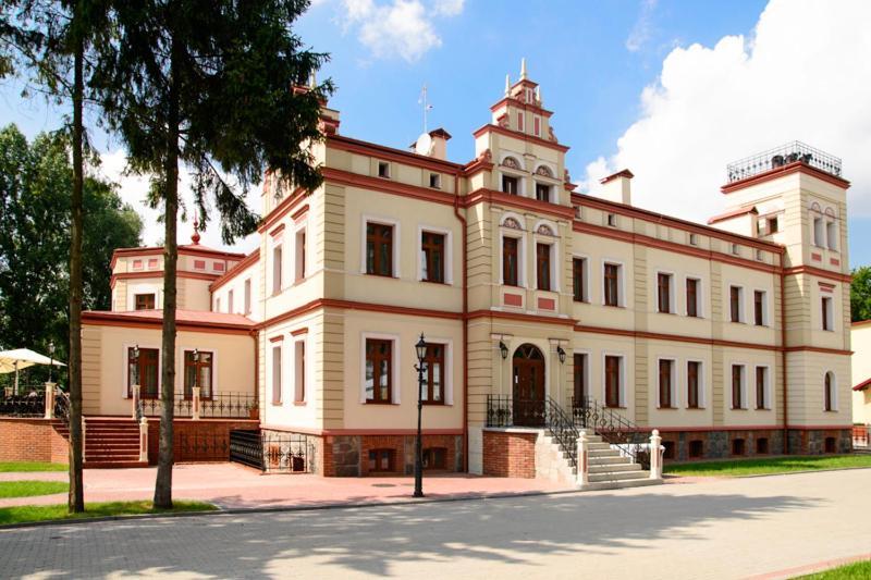 Palac Mysleta Uzdowo Екстериор снимка