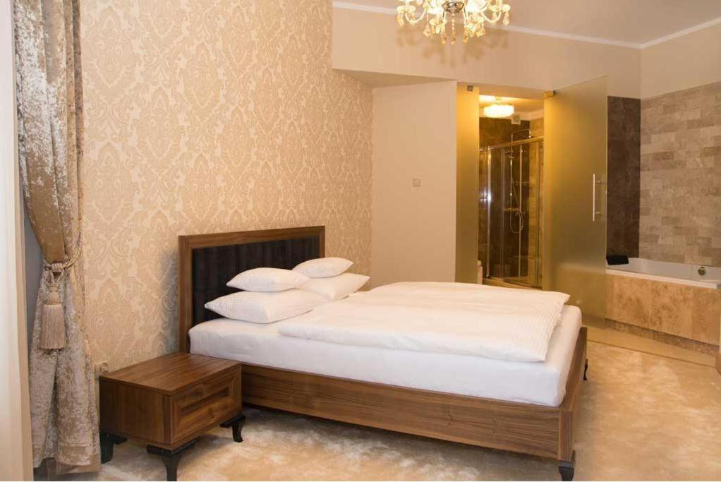 Palac Mysleta Uzdowo Екстериор снимка